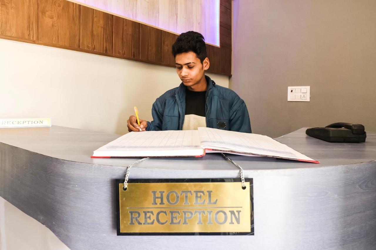 Hotel O Sheela Rohtak Esterno foto
